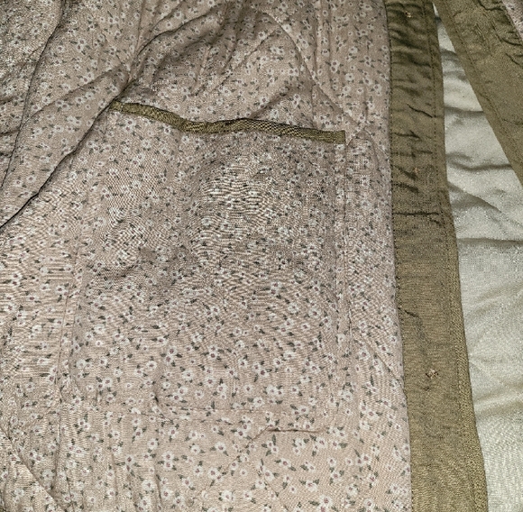 Blank NYC Women's Tan Quilted Puffer Jacket - Picture 4 of 6